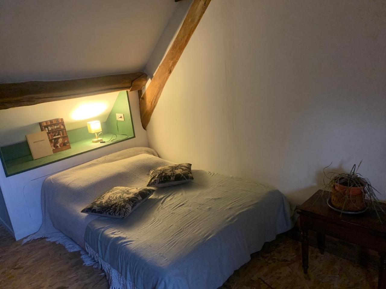 Au Joyeux Lureau Bed & Breakfast Touquin Exterior foto